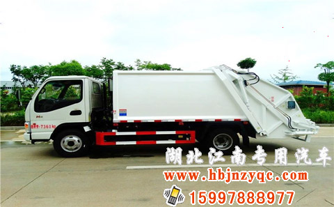 江準(zhǔn)6方壓縮式垃圾車